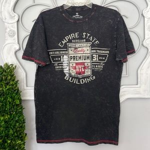 NWT Premium 51  Empire State Building Black Small T